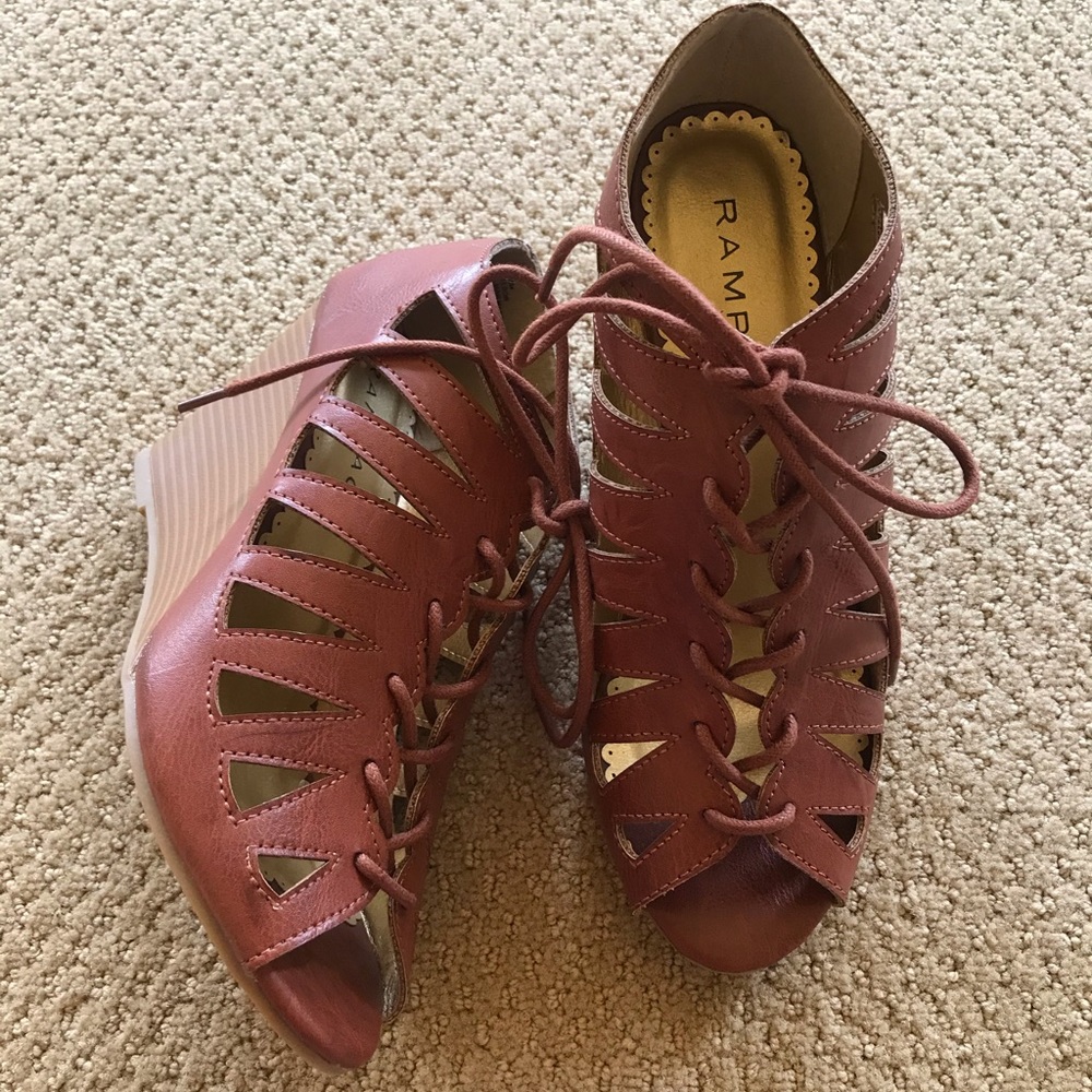 Rampage Wedge Sandal • Kellsor • 7 1/2 M